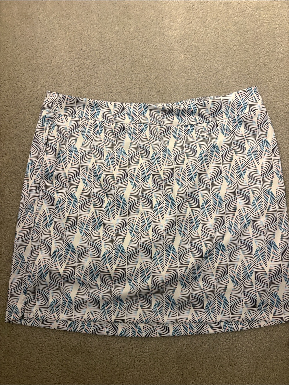 Size xl Greg Norman golf skort NWOT pockets